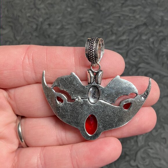 Vampire Bat Red Garnet Pendant Gemstone Crystal Halloween Jewelry - Picture 6 of 6